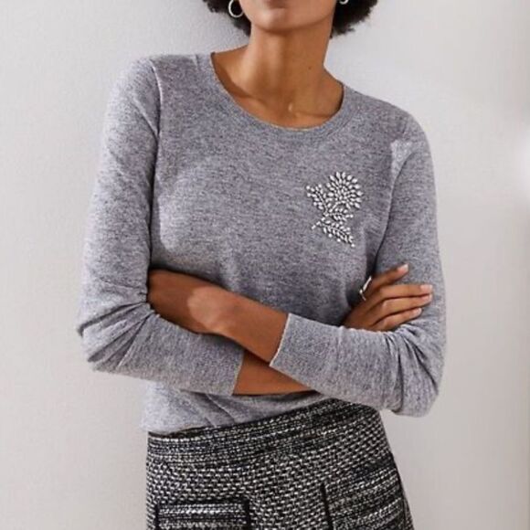 LOFT  Gray crystal flower Sweater top Size M - Picture 1 of 6
